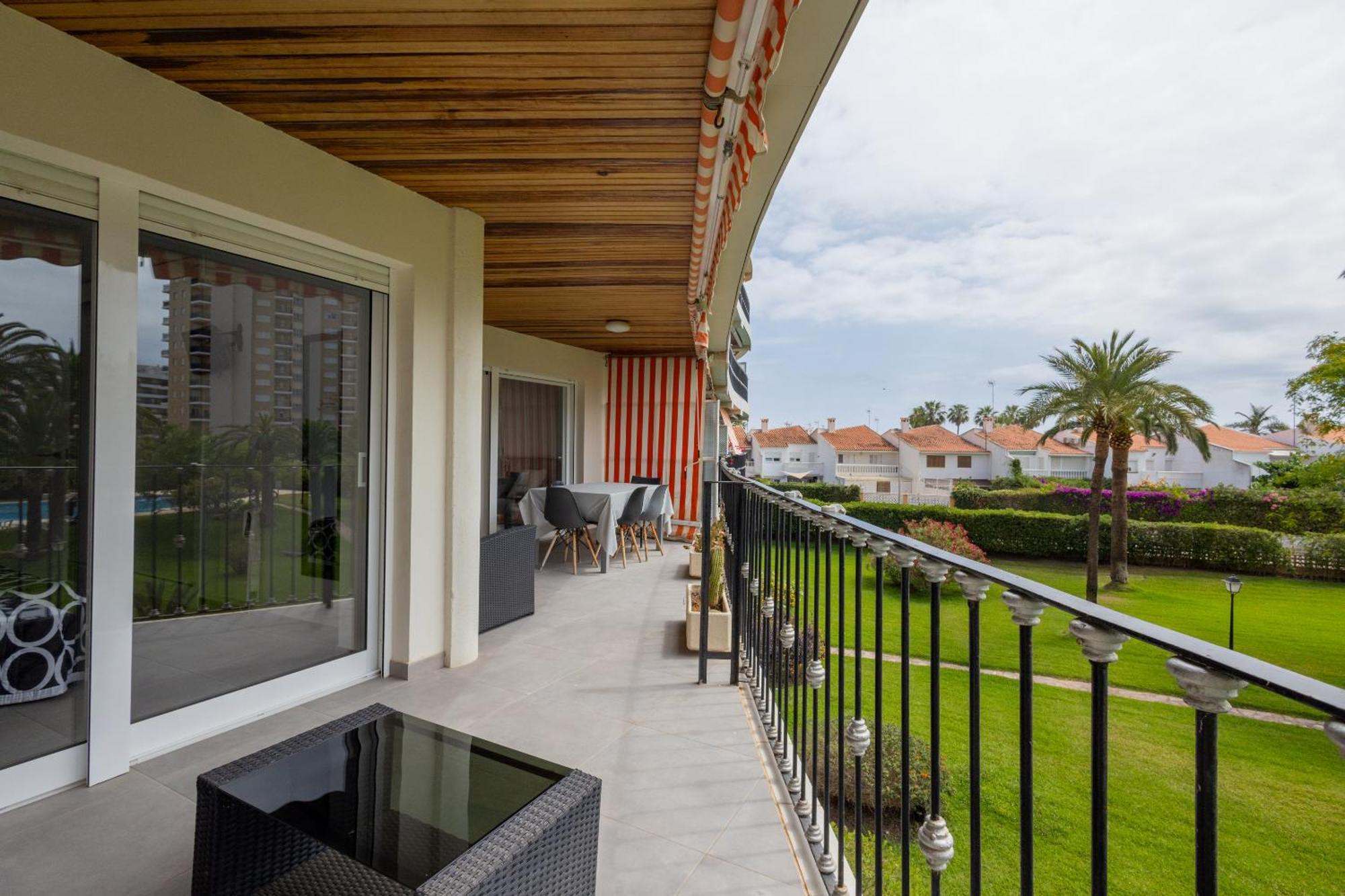 Residencia De Lujo Frente Al Mar Apartment Playa de Gandia Luaran gambar